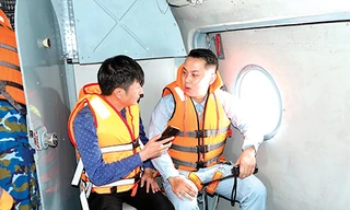 Vượt gió, xuyên mây cùng lính bay