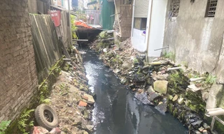 Hơn một thập kỷ bị ô nhiễm từ dự án làm cống giữa Thủ đô 