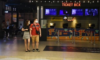  Các nhà kinh doanh lẫn khán giả mong mỏi mở lại rạp chiếu phim Ảnh: KỲ SƠN