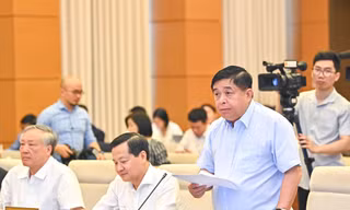 Bộ trưởng KH&ĐT Nguyễn Chí Dũng: Cần cứu doanh nghiệp từ sớm, từ xa 