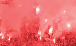 Cổ động viên gây rối: Có thể bị cấm đến sân vĩnh viễn? 