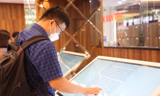 Báo chí, xuất bản tạo 'sức đề kháng' 