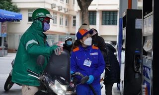 Giá xăng dầu liên tục tăng mạnh: Chuyên gia tài chính tiền tệ lên tiếng