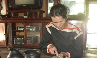 Bừng thức gốm cổ M’nông 