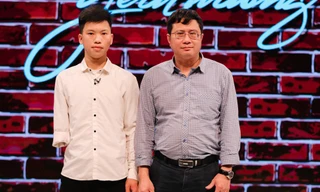 Chàng trai người Dao vào đại học bằng… tay trái 