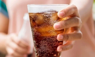Hệ lụy từ đồ uống có đường với sức khỏe: Cần áp dụng thuế tiêu thụ đặc biệt 