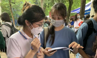 Chưa trúng tuyển đã lo học phí tăng