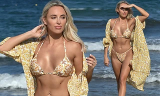 Sao truyền hình 9x Amber Turner quyến rũ ngất ngây ở biển