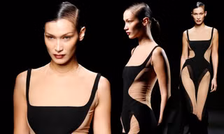 Không nội y catwalk, Bella Hadid khoe đường cong tuyệt mỹ 'thôi miên' người nhìn