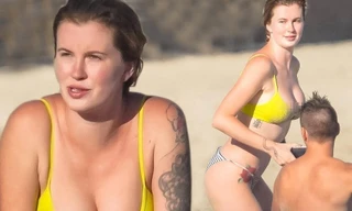 Ireland Baldwin mặc áo tắm bé xíu, 'bốc lửa' nổi bật ở biển