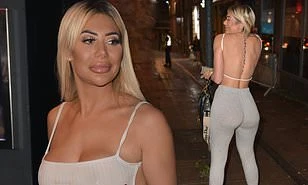 Sao truyền hình Anh quốc mặc như không phản cảm đi chơi tối giữa dịch bệnh