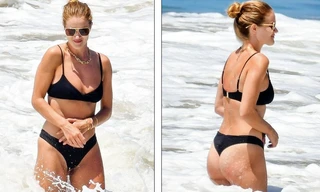 Bạn gái 'Người vận chuyển' mặc bikini bé xíu tôn đường cong tuyệt mỹ