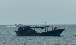 Ngư dân Quảng Ngãi phát hiện 'tàu ma' trên biển