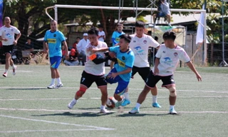 Gần 200 VĐV dự giải bóng đá thiện nguyện gây quỹ xây trường cho học sinh vùng cao