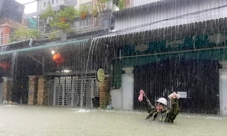 Mưa lũ khó lường, TT-Huế cho học sinh nghỉ học, dừng tất cả các hoạt động sự kiện