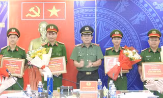 Liên tiếp phá án, nhiều đơn vị Công an được Chủ tịch TP Đà Nẵng khen thưởng