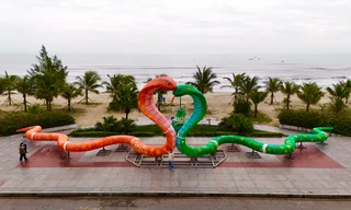 Sau Tết, hai linh vật rắn tạo hình trái tim ở Quảng Ngãi sẽ được đưa đi đâu?