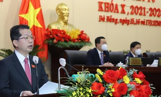 Ông Nguyễn Văn Quảng, Bí thư Thành uỷ Đà Nẵng phát biểu tại kỳ họp. 