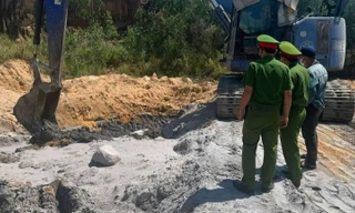 Phát hiện doanh nghiệp lén lút xả thải 