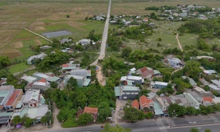 Yêu cầu thanh tra vào cuộc vụ 'Đường trăm tỷ đồng, 7 năm không xong vì vướng một hộ dân'