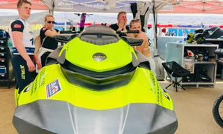 Ngắm dàn 'quái thú' tranh tài tại cuộc đua mô tô nước thế giới