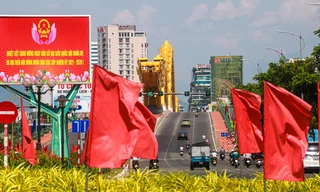 Đà Nẵng rực rỡ cờ hoa trước ngày bầu cử