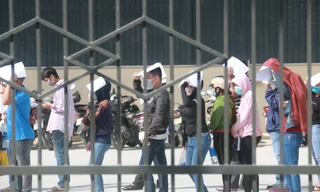 4 giờ giao ca, đổi lao động tại các cty ở Đà Nẵng để tiếp tục 10 ngày 'ai ở đâu thì ở đó'