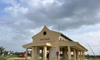 Lãng phí khu chợ tiền tỷ xây xong rồi... bỏ hoang 