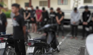 Nguồn cơn nhóm thiếu niên bị truy sát, một người bị chém rơi khỏi xe tử vong