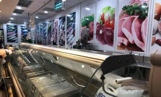 Chuẩn bị giãn cách xã hội, người dân 4 phường ở Đà Nẵng đổ xô mua thực phẩm