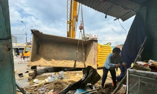 Hiện trường vụ tai nạn kinh hoàng ở Quảng Ngãi khiến 1 chết, 3 bị thương