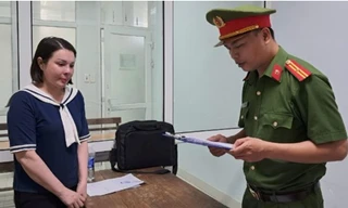 Vay bạn bè, đồng nghiệp của chồng tiền tỷ rồi chiếm đoạt