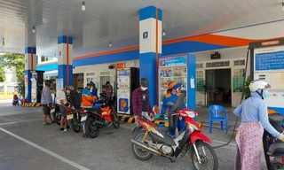 Loạt cây xăng xin tạm đóng cửa, ngừng hoạt động