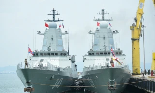 Tàu hải quân Nga thăm Đà Nẵng
