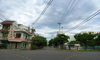 Phường Nại Hiên Đông 32 ngàn dân giờ không bóng người - ảnh Nguyễn Thành