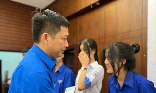 Trao học bổng Thắp sáng ước mơ thanh, thiếu nhi lần thứ 8