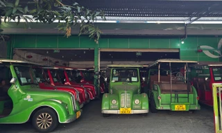 Sợ vi phạm tốc độ, cả trăm xe điện không thể lăn bánh