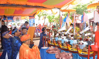 Lễ khao lề thế lính Hoàng Sa.