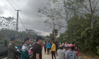 Nhiều người dân bàng hoàng khi biết tin sự việc.