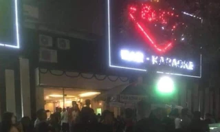 Quán bar, karaoke bị kiểm tra.
