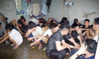 Cận cảnh sới bạc 'khủng' vừa bị công an Hưng Yên triệt phá