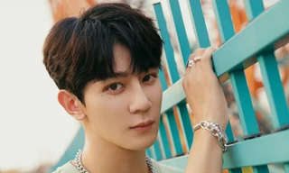 Bị bám đuôi, mỹ nam R1SE leo thẳng lên xe paparazzi, nhờ vả 1 chuyện khiến ai cũng bất ngờ