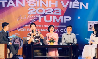 'Đêm bùng nổ' Chào Tân sinh viên Đại học Y – Dược Thái Nguyên