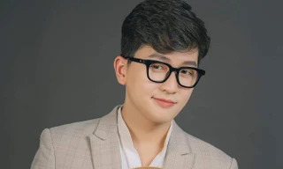 Vũ Hoàng - chàng 'shipper' gây bão mạng xã hội với nét điển trai đầy cuốn hút