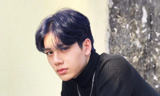 Nam sinh trường ĐH Kinh tế Quốc dân gây sốt với gương mặt khả ái cùng giọng ca ngọt ngào