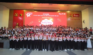 Hiến máu tình nguyện – Lễ hội Trăng Hồng 2024: Soi sáng nụ cười em