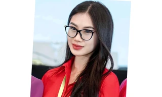 Nữ sinh Swinburne từng vinh dự nhận quà của Chủ tịch Quốc hội Vương Đình Huệ và tâm huyết với các dự án cho người trẻ