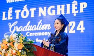 Nữ sinh Hải phòng là thủ khoa ngành Quản trị kinh doanh và Marketing với chương trình học 100% tiếng Anh