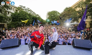 Đại học Kinh tế Quốc dân chào tân sinh viên dưới hình thức trực tuyến