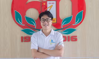 Nam sinh Bách khoa là điều độ viên tập sự của Trung tâm Điều độ hệ thống điện TP. Hà Nội